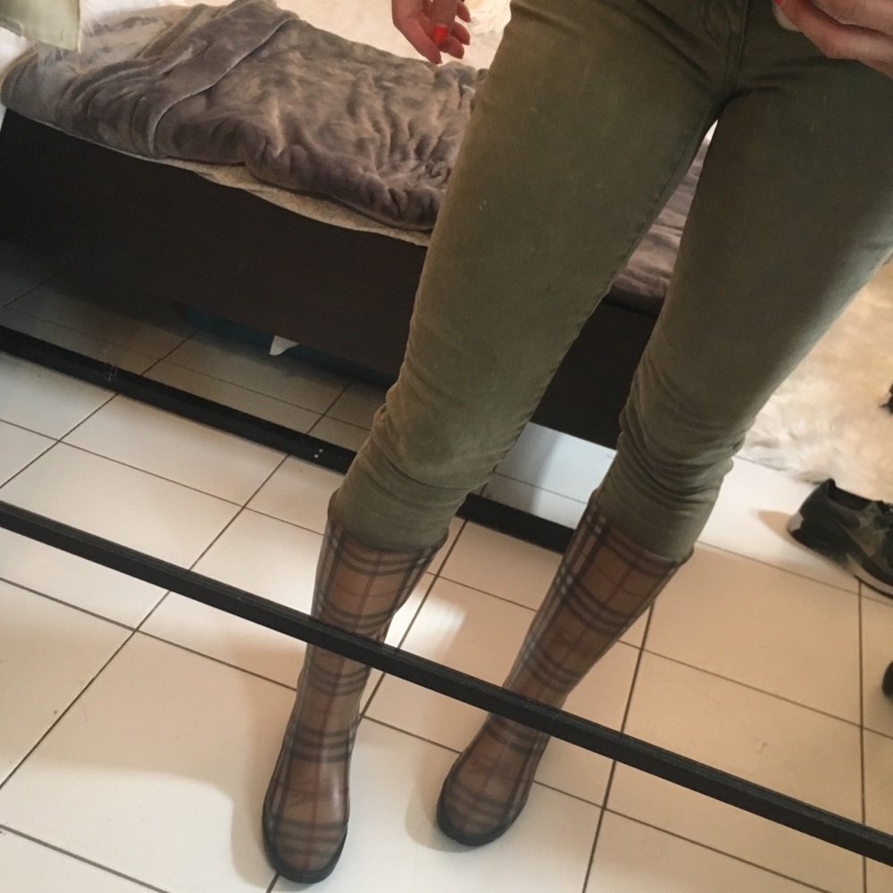 Burberry rain boots